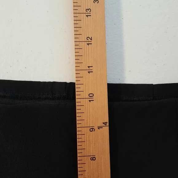 Chico's So Slimming Black Slim Straight Ankle Length Pull On Ponte Pants size 4 - Picture 10 of 13